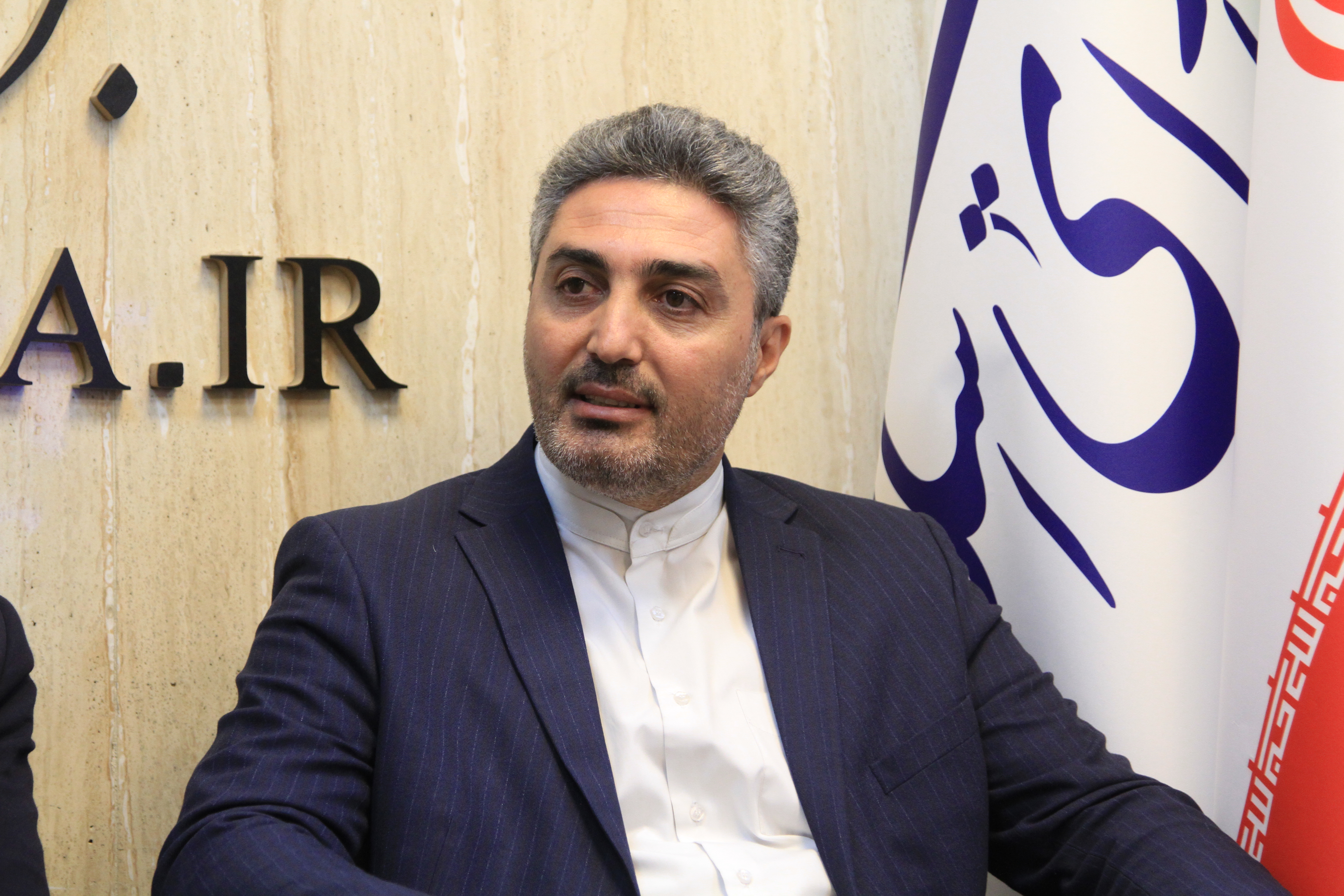 تحقق برنامه هفتم با تقویت بخش خصوصی ممکن است، نه دخالت دولت
